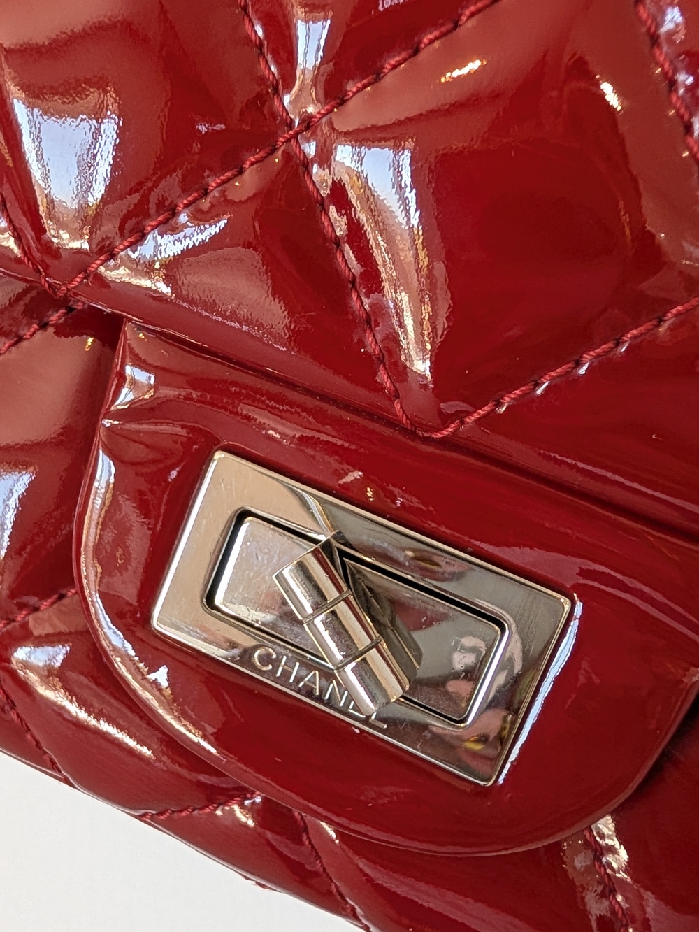 Chanel Red 2.55 Reissue Quilted Patent Leather Crossbody Flap Bag - Picture 3 of 16